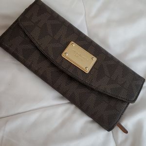 MK Wallet- FINAL PRICE DROP